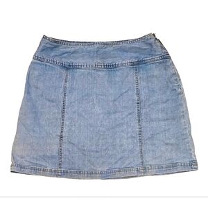 St. John's Bay Vtg Stretch Denim Blue Jean Skort Skirt Size 8 Y2K